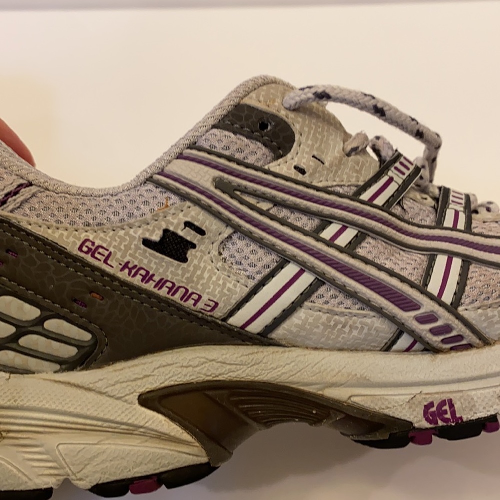 Running shoes - ASICS brand; women size 7 - Picture 9 of 10